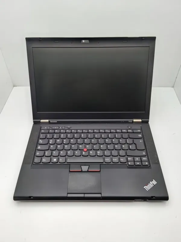 Ноутбук Lenovo ThinkPad T430 / 15.6" (1366x768) TN / Intel Core i5-3320M (2 (4) ядра по 2.6 - 3.3 GHz) / 6 GB DDR3 / 120 GB SSD / Intel HD Graphics 4000 / WebCam б/в - зображення 2