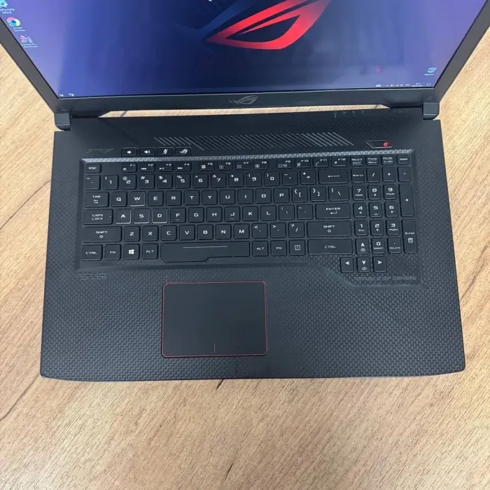 Ігровий ноутбук Б-клас Asus ROG Strix 17 GL703GE / 17.3" (1920x1080) IPS / Intel Core i7-8750H (6 (12) ядер по 2.2 - 4.1 GHz) / 16 GB DDR4 / 256 GB SSD NVMe / nVidia GeForce GTX 1050 Ti, 4 GB GDDR5, 128-bit / WebCam б/в - зображення 7