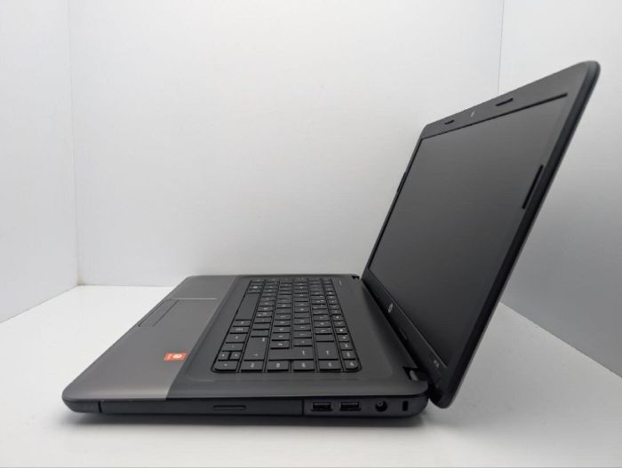 Ноутбук HP 255 G1 / 15.6" (1366x768) TN / AMD E2-1800 (2 ядра по 1.7 GHz) / 6 GB DDR3 / 500 GB HDD / AMD Radeon HD 7340 Graphics / WebCam / DVD-ROM б/в - зображення 5