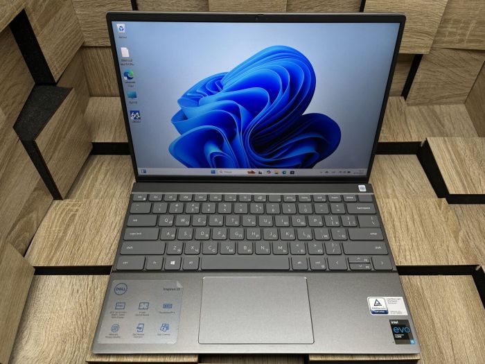 Ультрабук Б-клас Dell Inspiron 13 5310 / 13.3" (1920x1200) IPS / Intel Core i5-11320H (4 (8) ядра по 3.2 - 4.5 GHz) / 16 GB DDR4 / 512 GB SSD M.2 / Intel Iris Xe Graphics / WebCam б/в - зображення 2