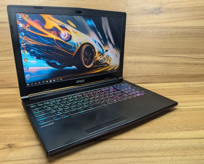 Ігровий ноутбук MSI MS16P7 GL63 9SDK / 15.6" (1920x1080) IPS / Intel Core i7-9750H (6 (12) ядер по 2.6 - 4.5 GHz) / 16 GB DDR4 / 512 GB SSD / nVidia GeForce GTX 1660 Ti, 6 GB GDDR6, 192-bit / WebCam / Windows 10 б/в - зображення 4