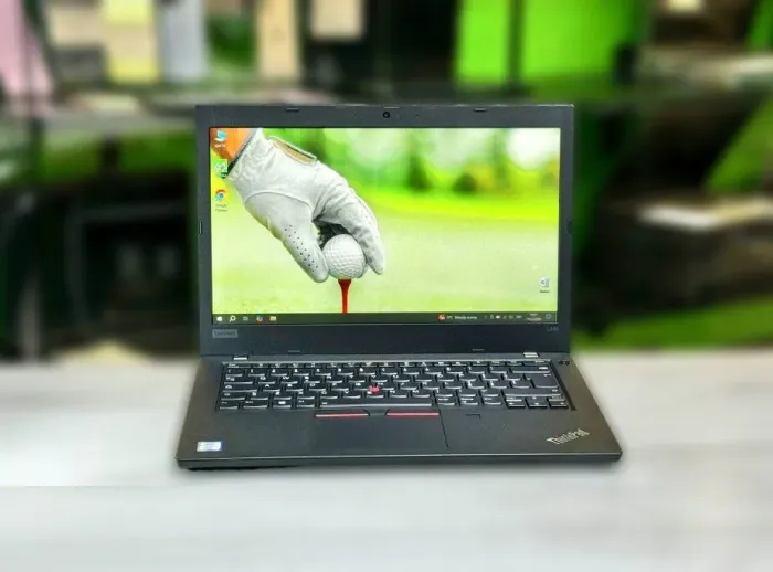 Ультрабук Б-клас Lenovo ThinkPad L490 / 14" (1920x1080) IPS / Intel Core i5-8265U (4 (8) ядра по 1.6 - 3.9 GHz) / 16 GB DDR4 / 512 GB SSD M.2 / Intel UHD Graphics / WebCam / Win 10 Pro б/в - зображення 2