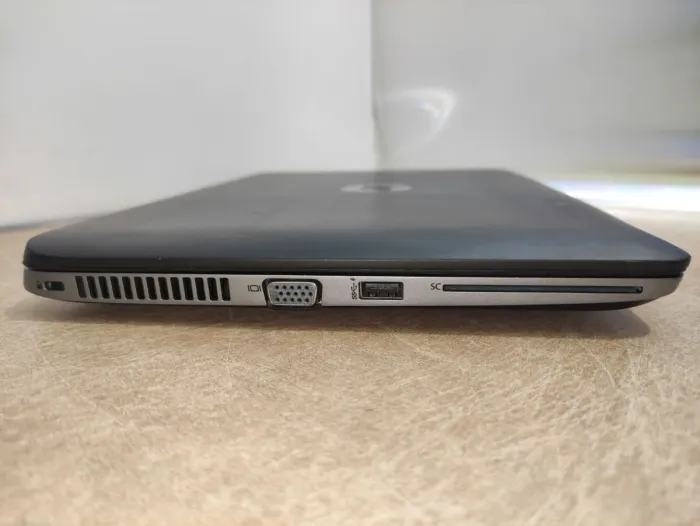 Нетбук HP EliteBook 720 G2 / 12.5" (1920x1080) IPS Touch / Intel Core i5-5200U (2 (4) ядра по 2.2 - 2.7 GHz) / 8 GB DDR3 / 120 GB SSD / Intel HD Graphics 5500 / WebCam б/в - зображення 5