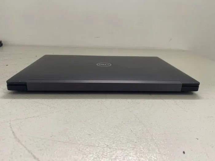 Ультрабук Dell Latitude 7390 / 13.3" (1920x1080) IPS / Intel Core i7-8650U (4 (8) ядра по 1.9 - 4.2 GHz) / 16 GB DDR4 / 512 GB SSD / Intel UHD Graphics 620 / WebCam б/в - зображення 6