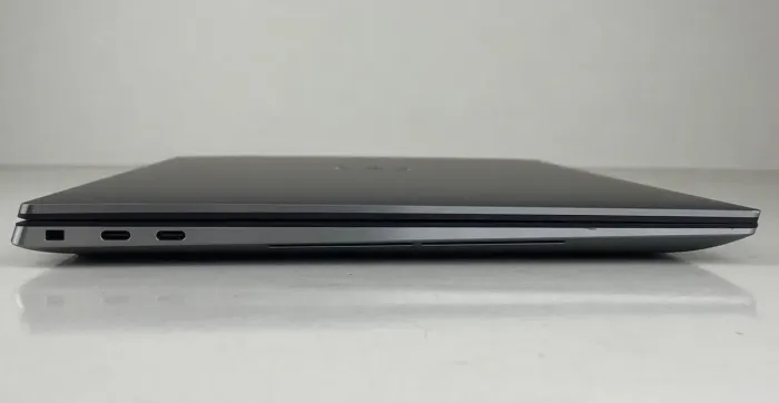 Мобільна робоча станція Dell Precision 5560 / 15.6" (1920x1200) IPS / Intel Core i7-11850H (8 (16) ядер по 2.5 - 4.8 GHz) / 16 GB DDR4 / 512 GB SSD M.2 / nVidia Quadro T1200, 4 GB GDDR6, 128-bit / WebCam б/в - зображення 4