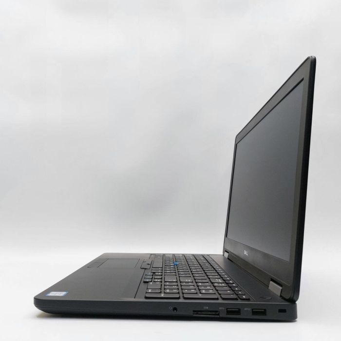 Ноутбук Dell Latitude E5570 / 15.6" (1920x1080) IPS / Intel Core i7-6820HQ (4 (8) ядра по 2.7 - 3.6 GHz) / 16 GB DDR4 / 256 GB SSD / Intel HD Graphics 620 / WebCam б/в - зображення 5