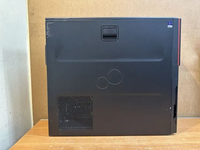 Робоча станція Fujitsu Celsius M740 Tower / Intel Xeon E5-1650 v4 (6 (12) ядер по 3,6 - 4,0 ГГц) / 64 ГБ DDR4 / 240 ГБ SSD / nVidia Quadro M4000, 8 ГБ GDDR5, 256-біт / 1000 Вт / DVD-RW / DisplayPort б/в - зображення 7