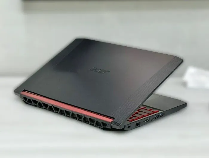 Ігровий ноутбук Б-клас Acer Nitro 5 AN515-54 / 15.6" (1920x1080) IPS / Intel Core i7-9750H (6 (12) ядра по 2.6 - 4.5 GHz) / 16 GB DDR4 / 512 GB SSD M.2 / nVidia GeForce RTX 2060, 6 GB GDDR6, 192-bit / WebCam / Win 10 Home б/в - зображення 3