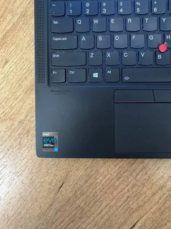 Ультрабук Lenovo ThinkPad X1 Carbon Gen 9 / 14" (3840x2400) IPS / Intel Core i7-1185G7 (4 (8) ядра по 3.0 - 4.8 GHz) / 16 GB DDR4 / 512 GB SSD / Intel Iris Xe Graphics / WebCam б/в - зображення 8