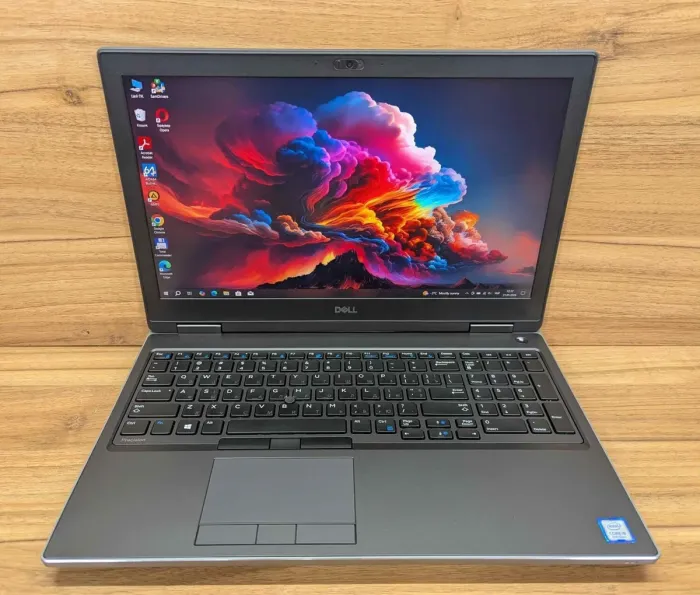 Ноутбук Dell Precision 7540 / 15.6" (1920x1080) IPS / Intel Core i9-9880H (8 (16) ядер по 2.3 - 4.8 GHz) / 16 GB DDR4 / 256 GB SSD / Intel UHD Graphics 630 / WebCam / Windows 10 б/в - зображення 2