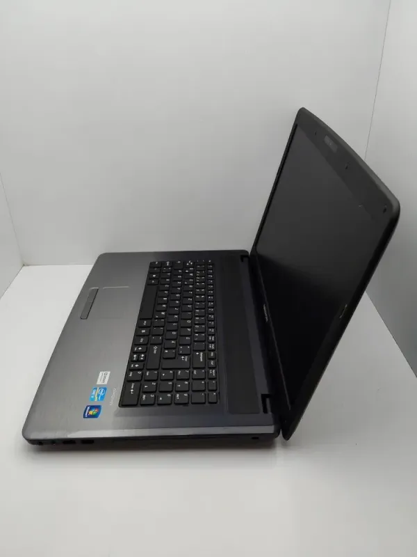 Ноутбук Acer Medion E7222 / 17.3" (1600x900) TN / Intel Core i5-2540M (2 (4) ядра по 2.6 - 3.3 GHz) / 6 GB DDR3 / 500 GB HDD / Intel HD Graphics 3000 / WebCam б/в - зображення 6