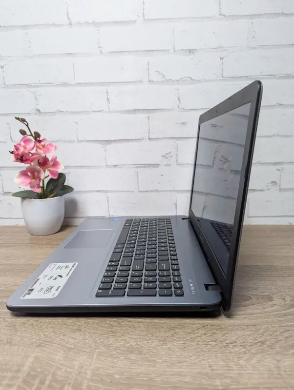 Ноутбук Б-клас Asus R540S / 15.6" (1366x768) TN / Intel Celeron N3050 (2 ядра по 1.6 - 2.16 GHz) / 8 GB DDR3 / 128 GB SSD / Intel HD Graphics / WebCam б/в - зображення 7