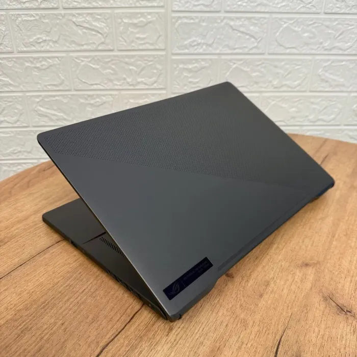 Ігровий ноутбук Б-клас Asus ROG Zephyrus GA503RM / 15.6" (2560x1440) IPS / AMD Ryzen 9 6900HS (8 (16) ядер по 3.3 - 4.9 GHz) / 16 GB DDR5 / 512 GB SSD NVMe / nVidia GeForce RTX 3060, 6 GB GDDR6, 192-bit / WebCam б/в - зображення 6