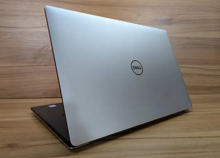 Ігровий ноутбук Dell XPS 15 7590 / 15.6" (3840x2160) IPS / Intel Core i7-9750H (6 (12) ядер по 2.6 - 4.5 GHz) / 16 GB DDR4 / 512 GB SSD / nVidia GeForce GTX 1650, 4 GB GDDR6, 128-bit / WebCam / Windows 10 б/в - зображення 7
