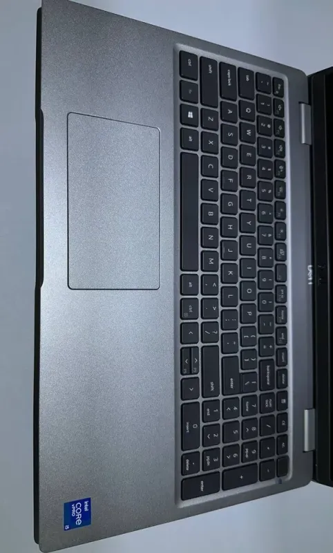 Ультрабук Dell Latitude 5521 / 15.6" (1920x1080) IPS / Intel Core i5-11500H (6 (12) ядер по 2.9 - 4.6 GHz) / 16 GB DDR4 / 256 GB SSD / Intel UHD Graphics / WebCam / Win 11 Pro б/в - зображення 6