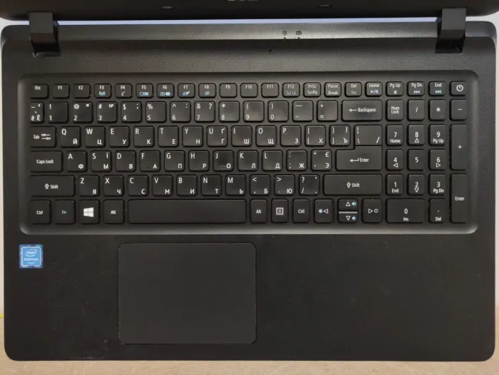 Ноутбук Acer Aspire ES1-533 / 15.6" (1366x768) TN / Intel Pentium N4200 (4 ядра по 1.1 - 2.5 GHz) / 4 GB DDR3 / 256 GB SSD / Intel HD Graphics 505 / WebCam б/в - зображення 3