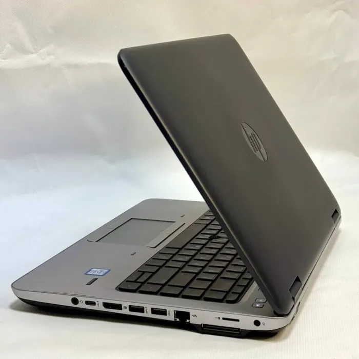 Ноутбук HP ProBook 640 G3 / 14" (1366x768) TN / Intel Core i5-7200U (2 (4) ядра по 2.5 - 3.1 GHz) / 8 GB DDR4 / 240 GB SSD / Intel HD Graphics 620 / WebCam / Windows 10 Pro б/в - зображення 7