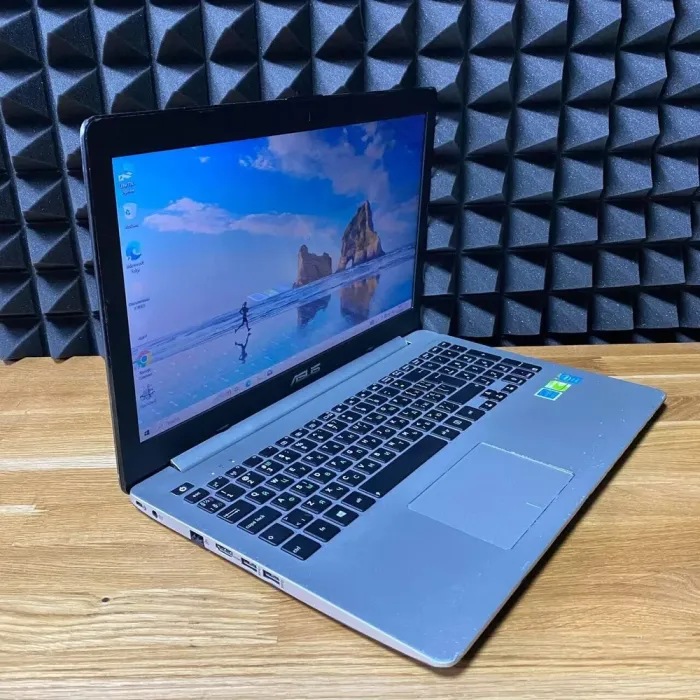 Ноутбук Б-клас Asus R553L / 15.6" (1366x768) TN / Intel Core i5-4200U (2 (4) ядра по 1.6 - 2.6 GHz) / 8 GB DDR3 / 256 GB SSD / nVidia GeForce GT 740M, 2 GB GDDR3, 64-bit / WebCam / DVD-ROM б/в - зображення 3