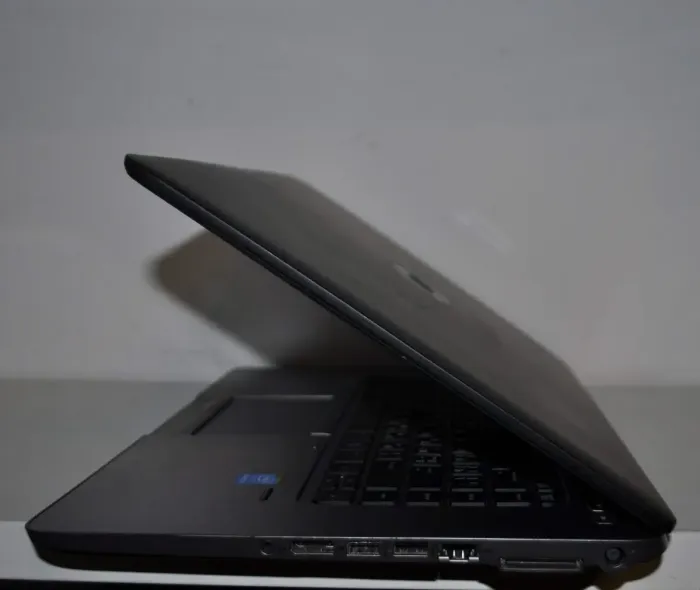 Ноутбук Б-клас HP EliteBook 850 G2 / 15.6" (1366x768) TN / Intel Core i5-5200U (2 (4) ядра по 2.2 - 2.7 GHz) / 8 GB DDR3 / 120 GB SSD / Intel HD Graphics 5500 / WebCam / Windows 11 Pro б/в - зображення 10