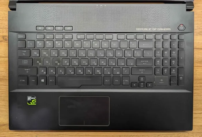 Ігровий ноутбук Asus Zephyrus GM501GS / 15.6" (1920x1080) IPS / Intel Core i7-8750H (6 (12) ядер по 2.2 - 4.1 GHz) / 32 GB DDR4 / 2000 GB SSD / nVidia GeForce GTX 1070, 8 GB GDDR5, 256-bit / WebCam / Windows 10 б/в - зображення 3