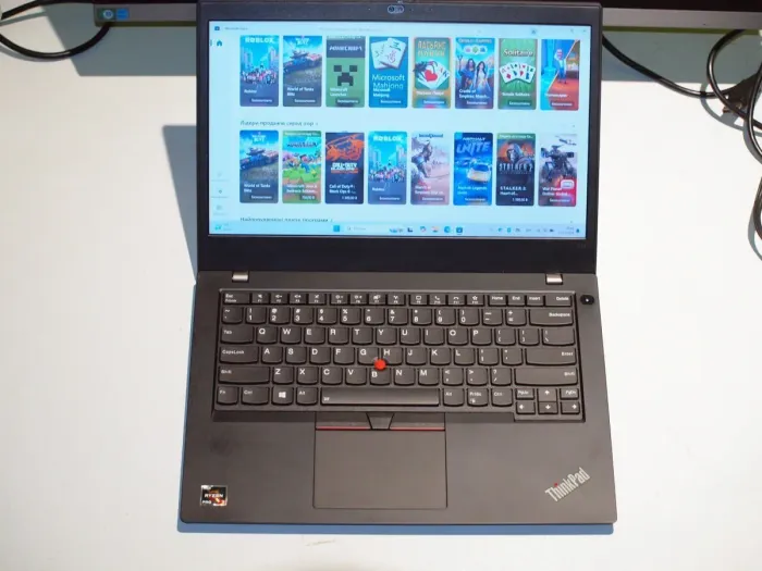 Ультрабук Lenovo ThinkPad L14 Gen 1 / 14" (1366х768) IPS / Ryzen 3 Pro 4450U (4 (8) ядра по 2.4 - 3.7 GHz) / 16 GB DDR4 / 240 GB SSD / AMD Radeon Graphics / WebCam б/в - зображення 2