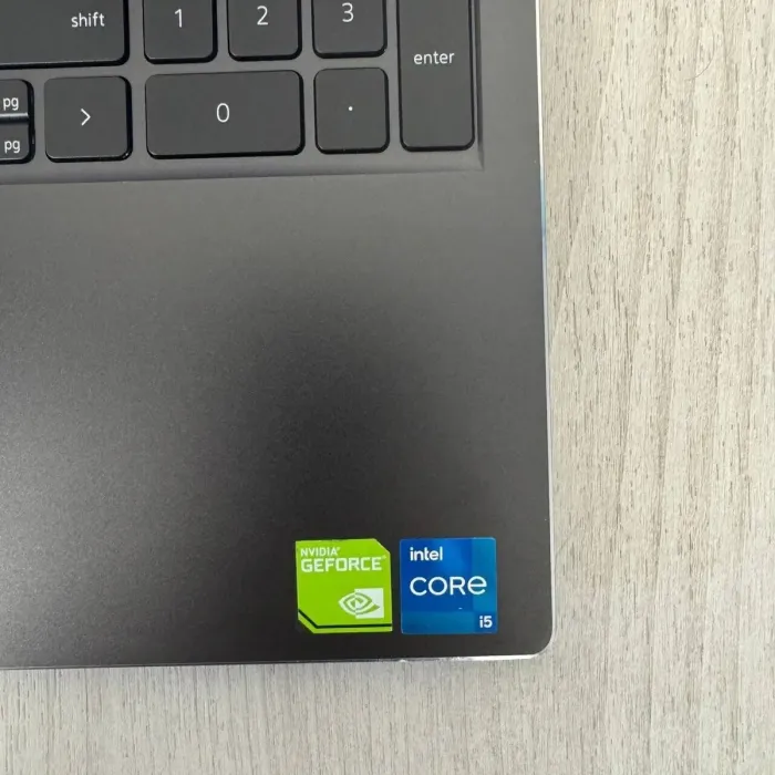 Ігровий ноутбук Dell Vostro 7510 / 15,6" (1920x1080) IPS / Intel Core i5-11400H (6 (12) ядер по 2,7 - 4,5 ГГц) / 16 ГБ DDR4 / 512 ГБ SSD / nVidia GeForce RTX 3050, 4 ГБ GDDR6, 128-біт / WebCam б/в - зображення 4