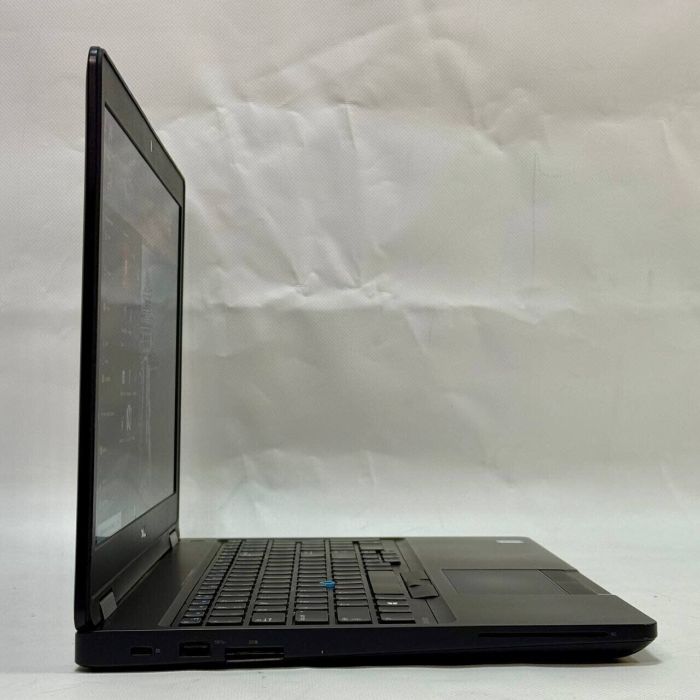 Ноутбук Б-клас Dell Latitude 5580 / 15.6" (1920x1080) IPS / Intel Core i5-7440HQ (4 ядра по 2.8 - 3.8 GHz) / 16 GB DDR4 / 240 GB SSD / Intel HD Graphics 630 / WebCam / Windows 10 Pro б/в - зображення 7