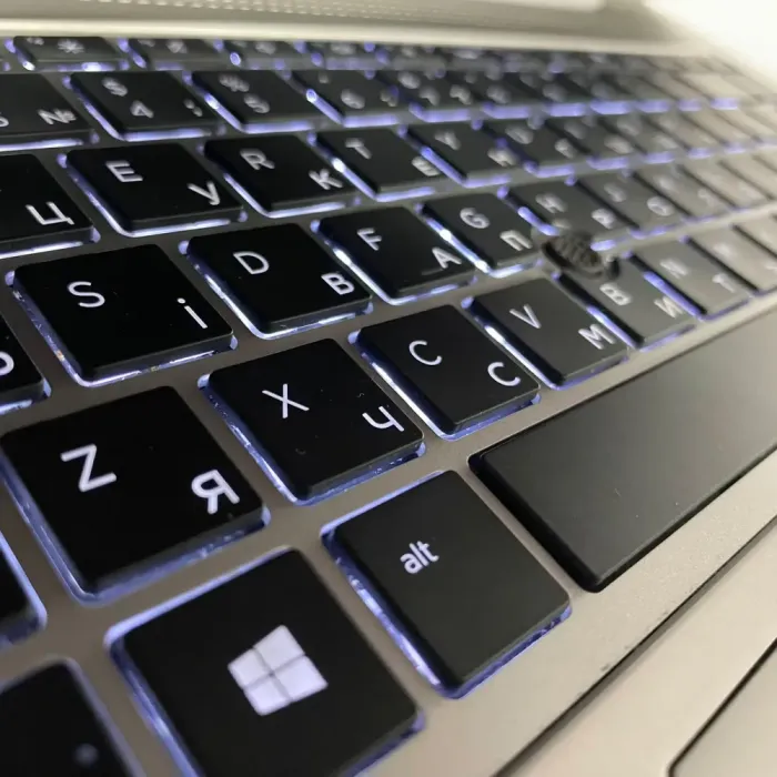 Ультрабук Б-клас HP EliteBook 745 G6 / 14" (1920x1080) IPS Touch / AMD Ryzen 5 Pro 3500U (4 (8) ядра по 2.1 - 3.7 GHz) / 16 GB DDR4 / 256 GB SSD / AMD Radeon Vega 8 Graphics / WebCam / Fingerprint б/в - зображення 6