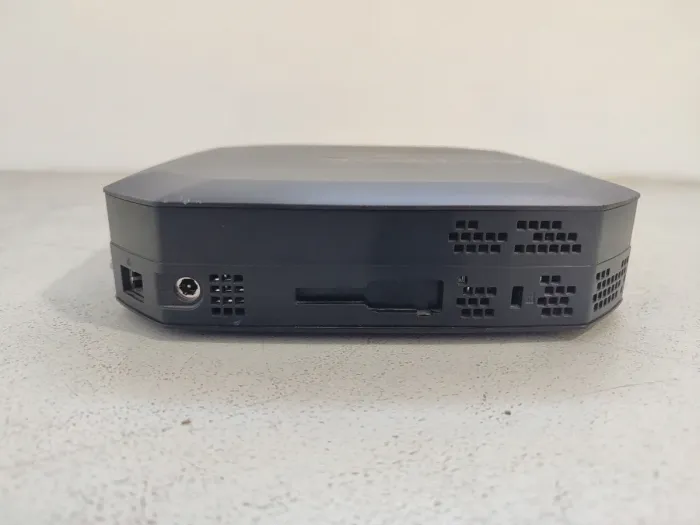 Неттоп Acer Veriton N4620G USFF / Intel Core i3-2377M (2 (4) ядра по 1.5 GHz) / 4 GB DDR3 / 500 GB HDD / Intel Graphics / Wi-Fi / Bluetooth б/в - зображення 4