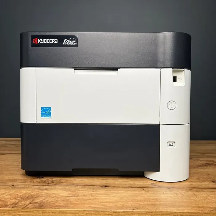 Принтер Kyocera Ecosys FS-4200DN / Лазерний монохромний друк / 1200x1200 dpi / A4 / 50 стр/хв / Ethernet, USB / Дуплекс б/в - зображення 2