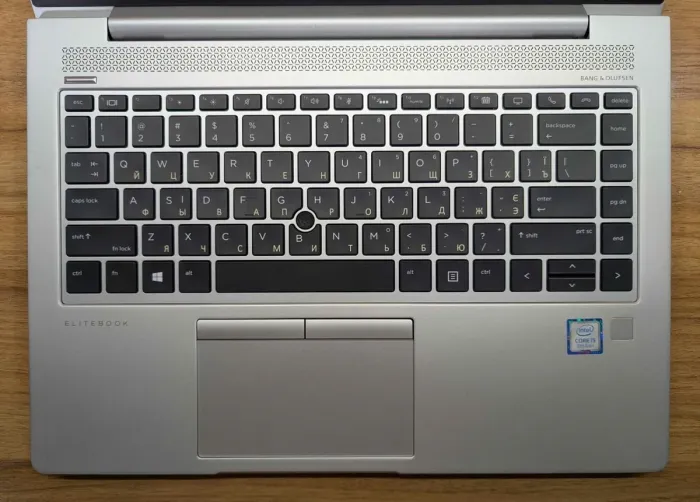 Ультрабук HP EliteBook 840 G6 / 14" (1920x1080) IPS / Intel Core i5-8265U (4 (8) ядра по 1.6 - 3.9 GHz) / 8 GB DDR4 / 240 GB SSD / Intel UHD Graphics 620 / WebCam / TouchID / Windows 10 б/в - зображення 3