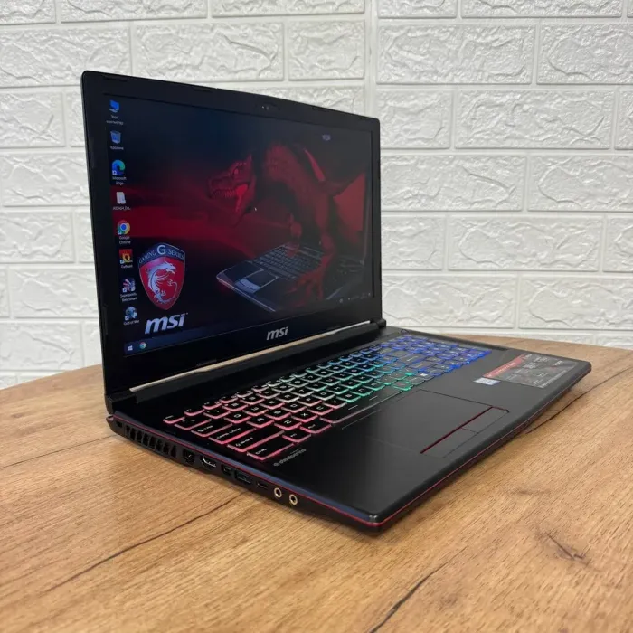 Ігровий ноутбук MSI GP63 Leopard 8RD / 15.6" (1920x1080) TN / Intel Core i7-8750H (6 (12) ядер по 2.2 - 4.1 GHz) / 8 GB DDR4 / 256 GB SSD / nVidia GeForce GTX 1050 Ti, 4 GB GDDR5, 128-bit / WebCam б/в - зображення 4