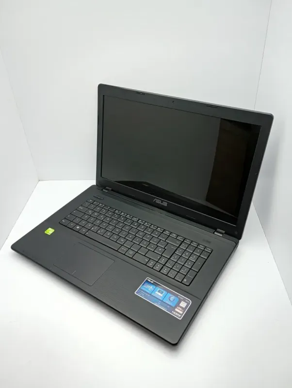 Ноутбук Asus X75VB / 17.3" (1600x900) TN / Intel Core i3-3110M (2 (4) ядра по 2.4 GHz) / 8 GB DDR3 / 500 GB HDD / nVidia GeForce GT 720M, 2 GB GDDR3, 64-bit / WebCam б/в - зображення 4