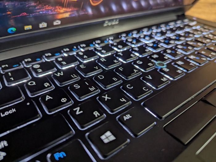 Ультрабук Б-клас Dell Latitude 7480 / 14" (1920x1080) IPS / Intel Core i7-7600U (2 (4) ядра по 2.8 - 3.9 GHz) / 8 GB DDR4 / 256 GB SSD / Intel HD Graphics 620 / WebCam / HDMI / Windows 10 б/в - зображення 7