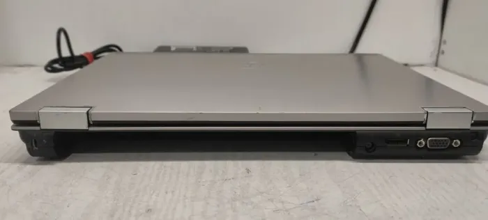 Ноутбук HP EliteBook 8440p / 14" TN / Core i5-520M (2(4) ядра по 2.4-2.93GHz) / 4GB DDR3 / 500GB HDD / NVS 3100M, 512MB GDDR3, 64bit / WebCam / DVD-RW б/в - зображення 6