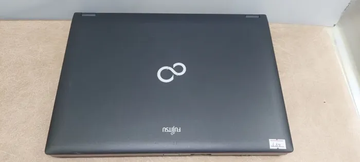 Ноутбук Fujitsu LifeBook S760 / 13" (1366x768) TN / Intel Core i5-520M (2 (4) ядра по 2.4 - 2.93 GHz) / 4 GB DDR3 / 120 GB SSD / Intel HD Graphics б/в - зображення 8