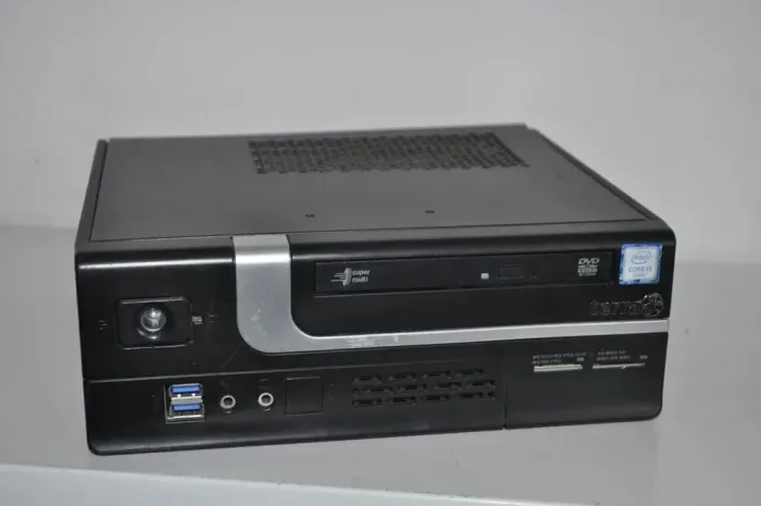 Комп'ютер Terra SFF / Intel Core i3-6320 (2 (4) ядра по 3.90 GHz) / 12 GB DDR4 / 240 GB SSD / Intel HD Graphics 530 / DVD-ROM / Windows 10 Pro б/в - зображення 2