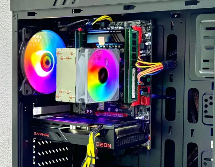 Ігровий ПК GameMax StarLight FRGB Tower / Intel Xeon E5-2640 (6 (12) ядер по 2.5 - 3.0 GHz) / 32 GB DDR4 / 512 GB SSD / AMD Radeon RX 6600, 8 GB GDDR6, 128-bit / 500W / Win 10 б/в - зображення 6