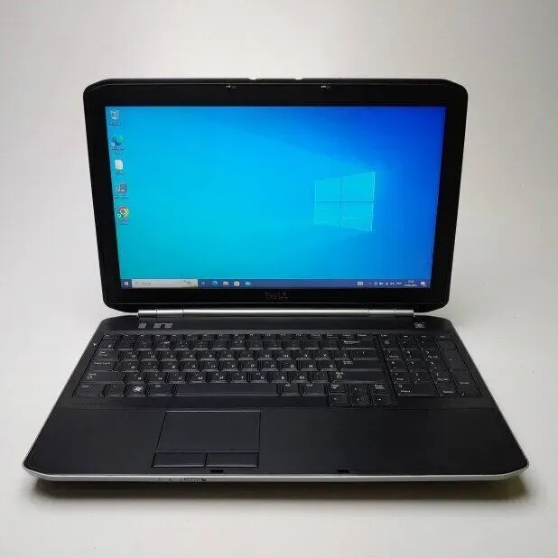 Ноутбук Dell Latitude E5520 / 15.6" TN / Intel Core i3-2330M (2(4) ядра по 2.2GHz) / 8GB DDR3 / 480GB SSD / HD Graphics 3000 / DVD-ROM / Win 10 Pro б/в - зображення 2