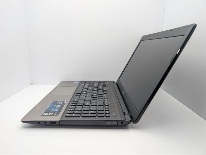 Ноутбук Asus K55 / 15.6" (1366x768) TN / Intel Core i3-3110M (2 (4) ядра по 2.4 GHz) / 8 GB DDR3 / 750 GB HDD / nVidia GeForce 610M, 2 GB GDDR3, 64-bit / WebCam / DVD-ROM б/в - зображення 5