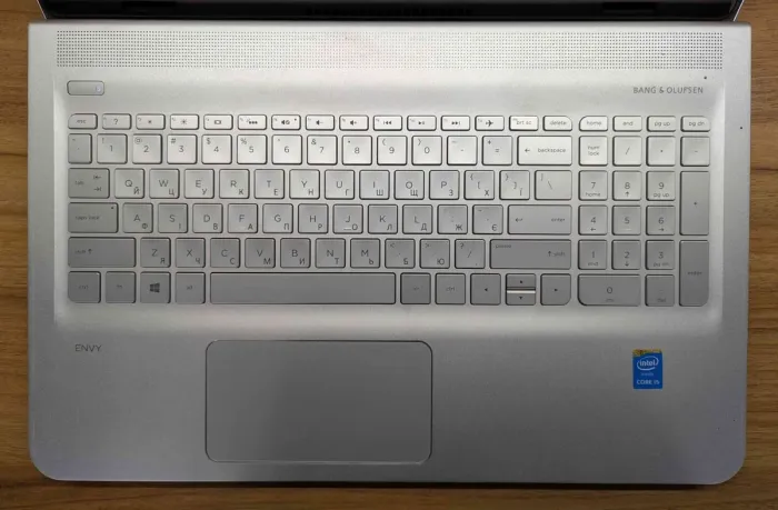 Ноутбук HP ENVY M6-ae151dx / 15.6" (1366x768) TN Touch / Intel Core i5-5200U (2 (4) ядра по 2.2 - 2.7 GHz) / 8 GB DDR3 / 240 GB SSD / Intel HD Graphics 5500 / WebCam / Windows 10 б/в - зображення 3