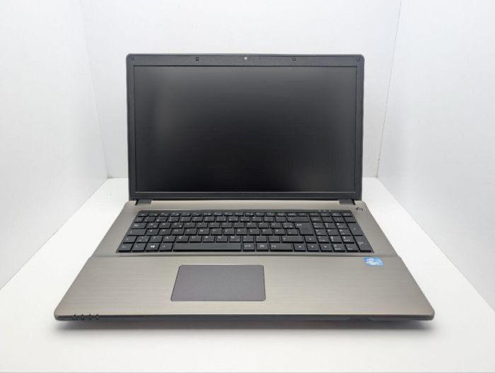 Ноутбук Terra Mobile 1749 / 17.3" (1600x900) TN / Intel Core i5-4200M (2 (4) ядра по 2.5 - 3.1 GHz) / 8 GB DDR3 / 1000 GB HDD / Intel HD Graphic 4600 / WebCam / DVD-ROM б/в - зображення 3
