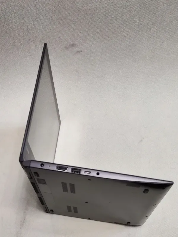 Нетбук-трансформер Toshiba Radius 12 P25W 2-in-1 / 12.5" (3840x2160) IPS Touch / Intel Core i7-6500U (2 (4) ядра по 2.5 - 3.1 GHz) / 8 GB DDR4 / 256 GB SSD / Intel HD Graphics 520 / WebCam б/в - зображення 6