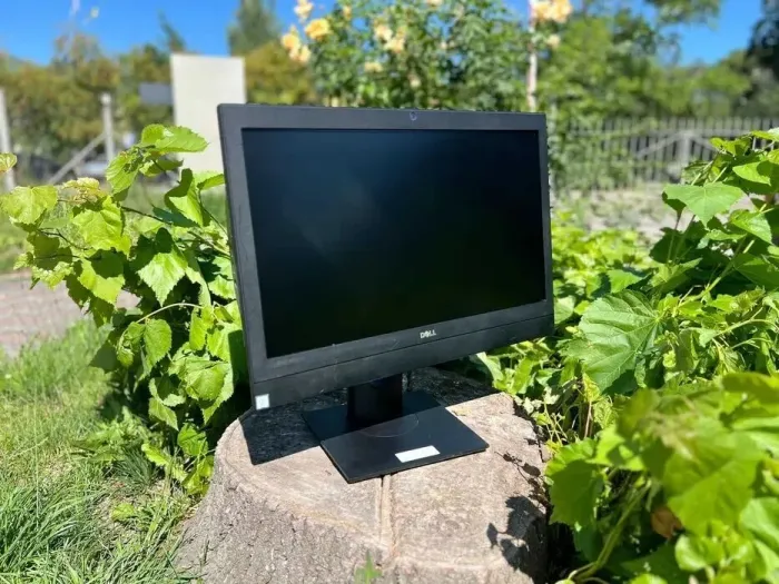 Моноблок Dell OptiPlex 7450 All-in-One / 23.8" (1920x1080) IPS / Intel Core i3-6100 (2 (4) ядра по 3.7 GHz) / 8 GB DDR4 / 128 GB SSD / Intel HD Graphics 530 / WebCam б/в - зображення 2