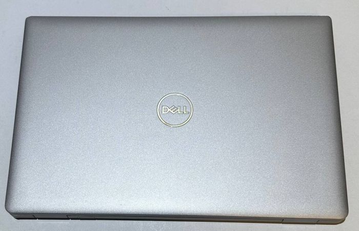 Ультрабук Б-клас Dell Latitude 5520 / 15,6" (1920x1080) IPS / Intel Core i7-1185G7 (4 (8) ядра по 3,0 - 4,8 ГГц) / 16 ГБ DDR4 / 512 ГБ SSD / Intel Iris Xe Graphics / WebCam б/в - зображення 4