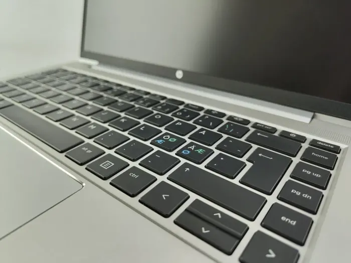 Ноутбук HP ProBook 440 G7 / 14" (1920x1080) IPS / Intel Core i7-10510U (4 (8) ядра по 1.8 - 4.9 GHz) / 16 GB DDR4 / 240 GB SSD / Intel UHD Graphics / WebCam б/в - зображення 3