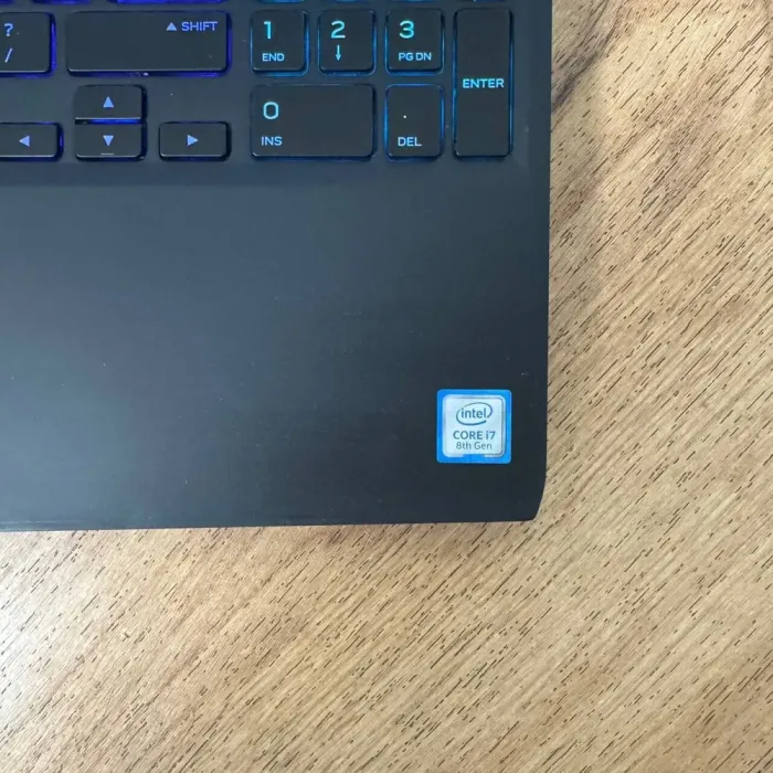 Ігровий ноутбук Dell Alienware m15 / 15.6" (1920x1080) IPS / Intel Core i7-8750H (6 (12) ядер по 2.2 - 4.1 GHz) / 16 GB DDR4 / 256 GB SSD M.2 + 1000 GB HDD / nVidia GeForce GTX 1660 Ti, 6 GB GDDR6, 192-bit / WebCam б/в - зображення 8