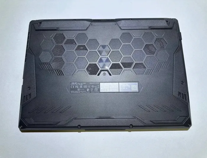 Ігровий ноутбук Asus TUF Gaming F15 FX506H / 15.6" (1920x1080) IPS / Intel Core i5-11400H (6 (12) ядер по 4.5 GHz) / 16 GB DDR4 / 512 GB SSD / nVidia GeForce RTX 3050 Ti, 4 GB GDDR6, 128-bit / WebCam б/в - зображення 4