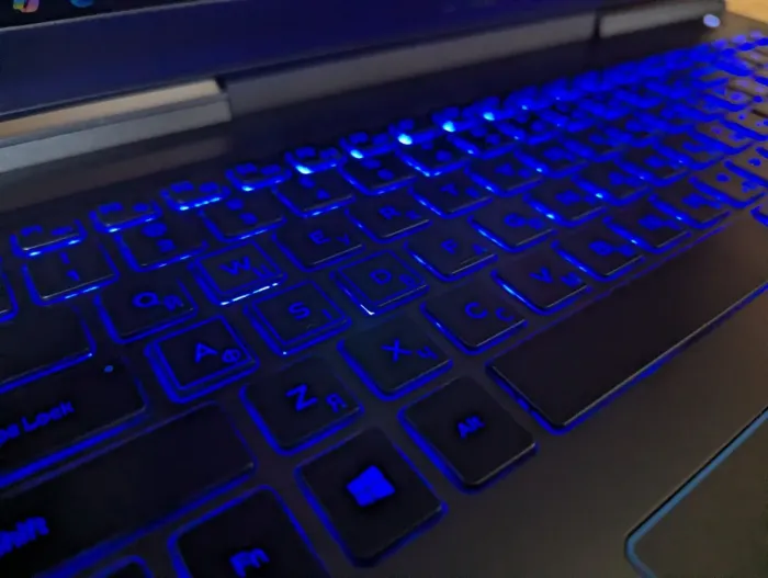 Ігровий ноутбук Dell G7 7588 / 15,6" (1920x1080) IPS / Intel Core i7-8750H (6 (12) ядер по 2,2 - 4,1 ГГц) / 16 ГБ DDR4 / 256 ГБ SSD + 1000 ГБ HDD / nVidia GeForce GTX 1060, 6 ГБ GDDR5, 192-біт / WebCam / Windows 10 б/в - изображение 6