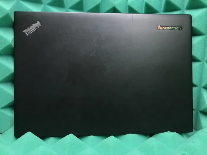 Ультрабук Б-клас Lenovo ThinkPad X1 Carbon (2nd Gen) / 14" (2560x1440) IPS Touch / Intel Core i5-4300U (2 (4) ядра по 1.9 - 2.9 GHz) / 4 GB DDR3 / 256 GB SSD M.2 / Intel HD Graphics 4400 / WebCam / Fingerprint/ HDMI / miniDP б/в - зображення 8
